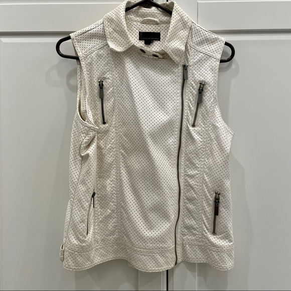 Jeans by Buffalo White Pleather Moto Vest - Picture 2 of 8